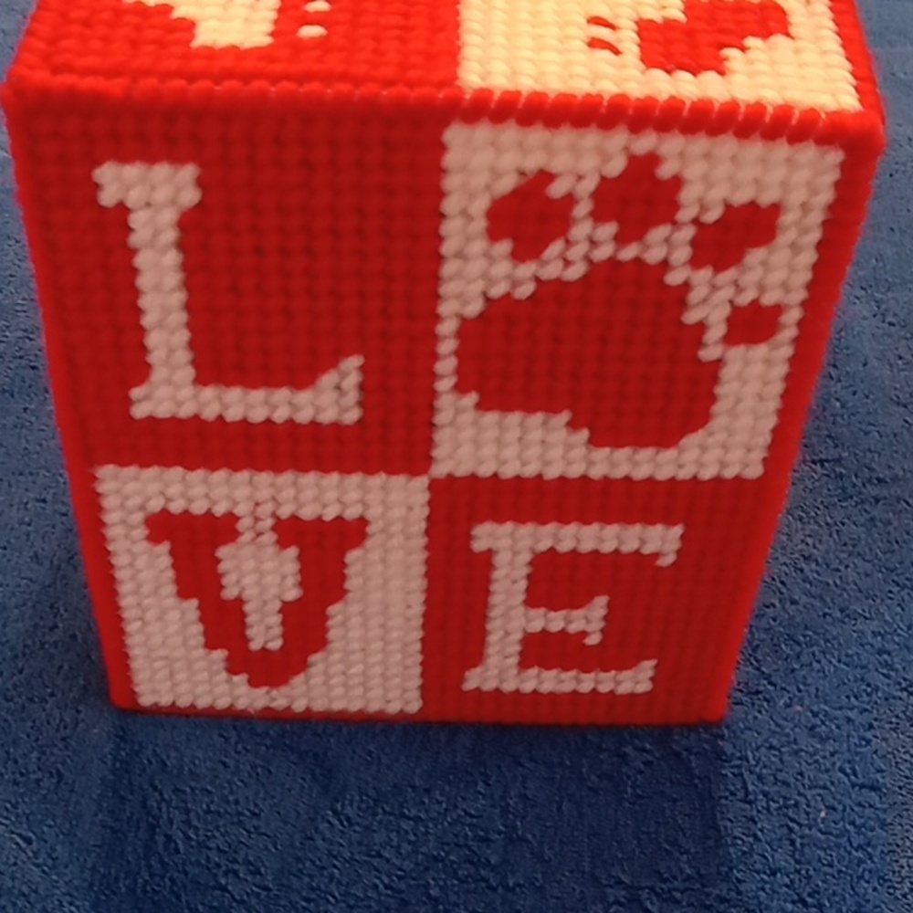 Paws & Love tissue box cover - Picture 2 of 3